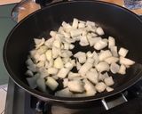 Une image de l'étape 5 de Pommes de terre sautées tomates, oignons et marinade.