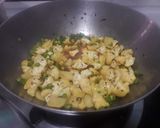 ફ્લાવર,બટાકા, વટાણાનું શાક(Cauliflower,potato, peas sabji recipe in gujarati) રેસીપી સ્ટેપ1ફોટો