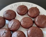 Une image de l'étape 5 de Moelleux chocolat crème de marron.