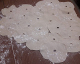 Foto del paso 4 de la receta: Tortas Fritas súper crocantes y facilisimas !!