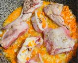 Foto del passaggio 4 della ricetta Coniglio alla birra con carote e cipolla