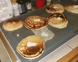 A picture of step 5 of Yummy pancakes.