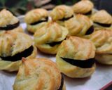 Foto langkah ke 5 dari resep Kue soes fla coklat (hemat telur, pasti ngembang & g pake mixer).
