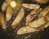 Foto del paso 4 de la receta: Filete al perejil con papas rústicas