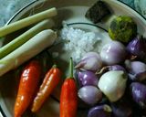 Foto langkah ke 1 dari resep Sambal Matah Bali.