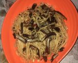 Foto langkah ke 3 dari resep Spageti Aglio Olio with Gurita Asap/ kering.