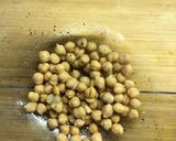 A picture of step 3 of Roasted squash and chickpeas with tahini sauce - vegan.