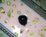 A picture of step 5 of Strawberry custard.