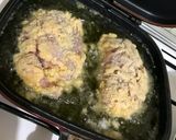 Foto langkah ke 5 dari resep Crispy Parmesan crusted chicken.