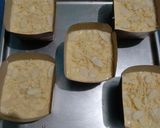 Foto langkah ke 7 dari resep Bolu Hongkong Keju Almond.