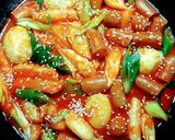 รูปขั้นตอนการทำที่ 2 ของ Tteokbokki (spicy rice cake) ต๊อกบกกี