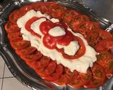 Une image de l'étape 6 de Salade de tomates roses à la mozzarella di buffala, persil et crème de balsamique.