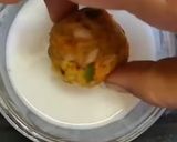 A picture of step 5 of Maggi pakode.