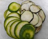 Foto del paso 2 de la receta: Lasaña de vegetales y atún, más plan B para maridos y niños
