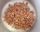 A picture of step 1 of Rajma gravy.