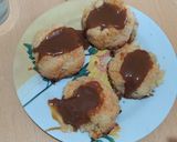 Foto del paso 4 de la receta: Galletitas de coco y Dulce de leche