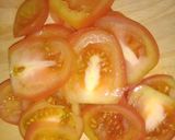รูปขั้นตอนการทำที่ 1 ของ แซนวิชไข่เจียวมะเขือเทศ | Tomato Omelette Sandwich