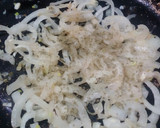 Foto del paso 1 de la receta: Tortilla de Hojas y Pencas de Remolacha, y Tallarines sobrantes