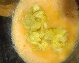 Foto del paso 4 de la receta: Tortilla de patatas rellena de jamón York y queso