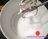 Foto del paso 2 de la receta: Tarta de turrón de yema tostada