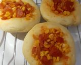 Foto langkah ke 4 dari resep Mini Pizza.