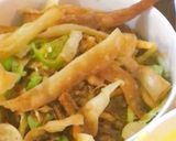 A picture of step 4 of Beef Memoni Khausuey.