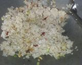 Foto langkah ke 2 dari resep Nasi goreng sederhana.