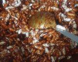 A picture of step 2 of Murmure chikki.