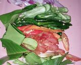 Foto langkah ke 3 dari resep Tumis Udang Cabe Hijau.