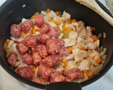 Foto del paso 3 de la receta: Fideuá de pavo y salchichas frescas