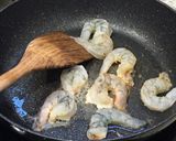 รูปขั้นตอนการทำที่ 2 ของ กุ้งกระเทียม