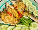 Hình bước làm 4 của món Khô cá đù chiên giấm gừng 🧄🌶️