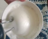 Hình bước làm 1 của món Trứng bọt biển