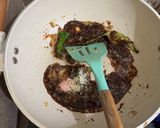 Foto langkah ke 3 dari resep Sate semur telur puyuh.