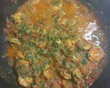 A picture of step 4 of Prawns fenugreek leaves masala.