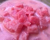 A picture of step 3 of Melon in milk.