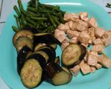 Foto langkah ke 1 dari resep Tumis Terong Ungu Tahu Kacang Panjang.