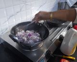A picture of step 6 of Fried idli.