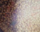 A picture of step 2 of Kabuli chana salan.