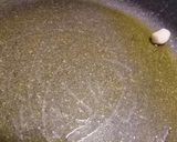 A picture of step 2 of Langostines in a spicy tomato sauce.