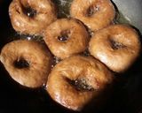 Foto langkah ke 4 dari resep Donat Coklat Empuk no Mixer.