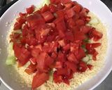 Une image de l'étape 11 de Salade de semoule aux tomates, concombre, poivrons et lomo.