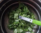 मूली का साग (Mooli ka saag recipe in hindi) रेसिपी चरण 1 फोटो