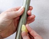Une image de l'étape 9 de Cake marbré léger avec glaçage rocher.