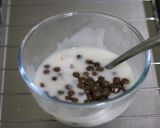 Gambar langkah 2 resipi Puding Boba Teh Hijau.