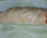 Foto del paso 7 de la receta: Brazo de gitano salado relleno gambas ajos tiernos y espárragos