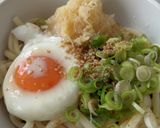 A picture of step 5 of Japanese style Bukkake Udon.