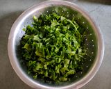 લહસુની પાલક ખીચડી (Spinach Garlic Khichdi recipe in gujarati) રેસીપી સ્ટેપ2ફોટો