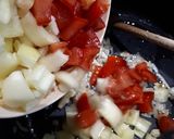 Falusi tarhonyás csirke, aprólékból recept fázis 1 fotója