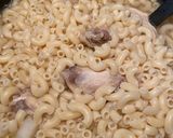 Hình bước làm 2 của món Nui soup thịt băm
